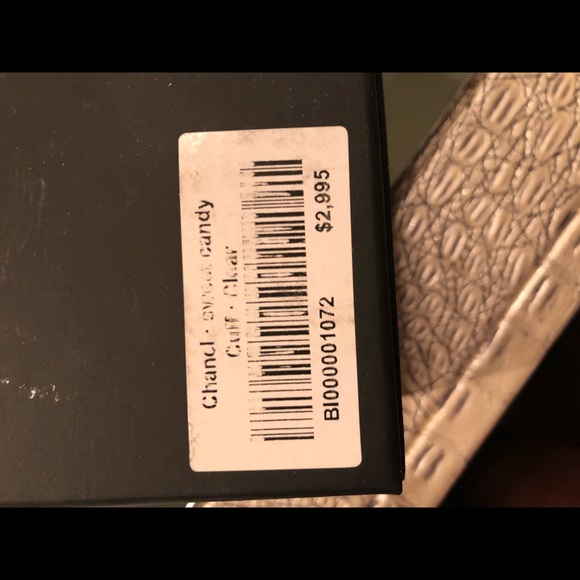 Authentic Sweet Candy Signature Chanel Lucite Cuff - Picture 8 of 8